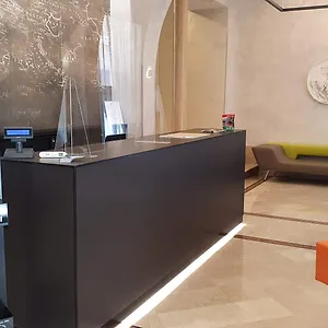 Varese Otel
