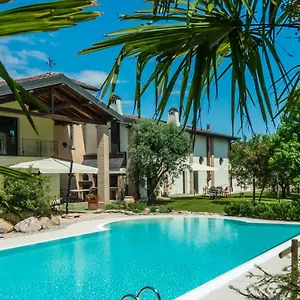  Alloggio per agriturismo Il Glicine Bianco Italia